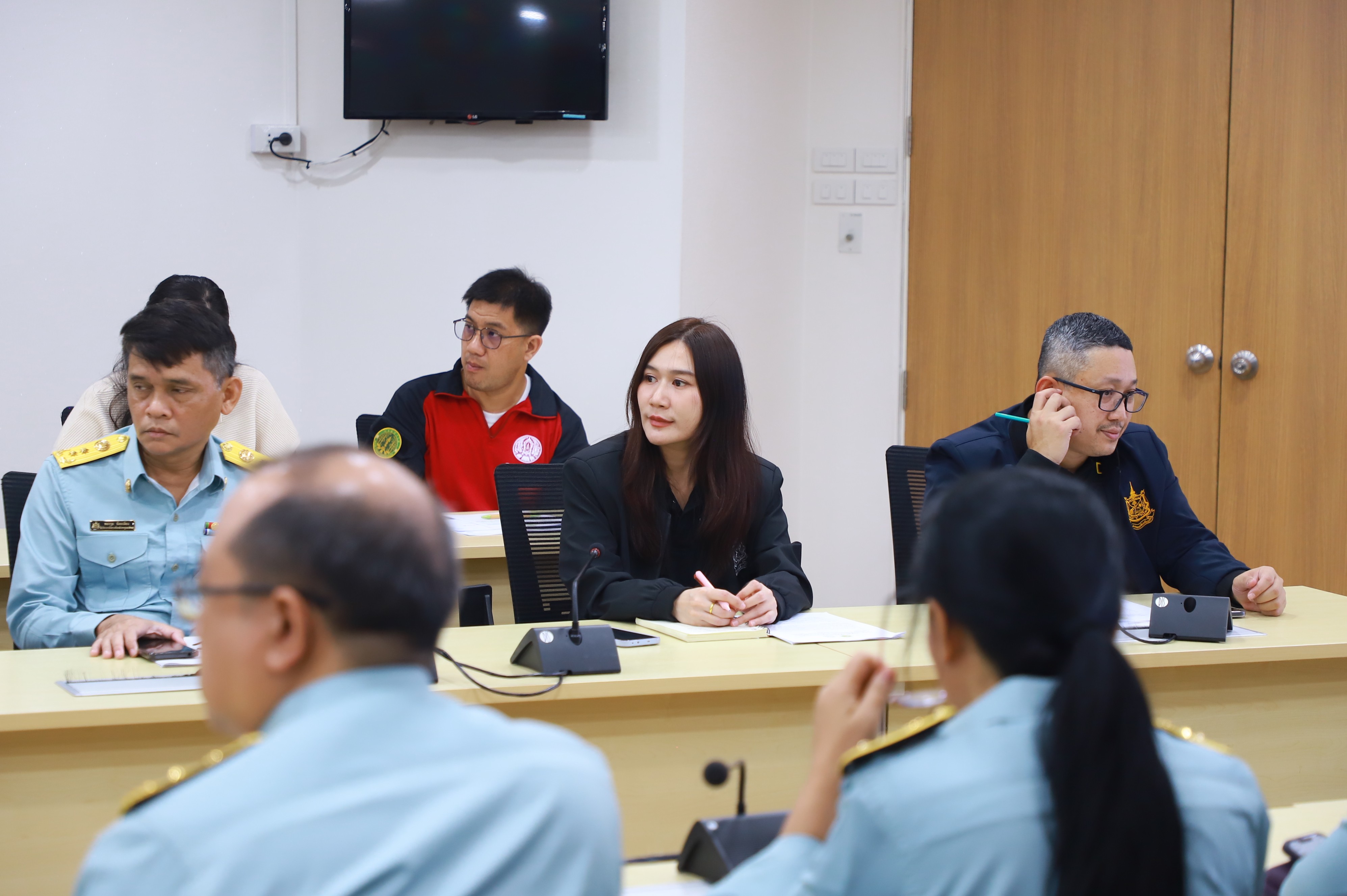 title - ส.ป.ก. ร่วมประชุมกับกระทรวงทรัพยากรธรรมชาติและสิ่งแวดล้อม หารือแนวทางการพัฒนาระบบตรวจสอบแหล่งที่มาของผลผลิตทางการเกษตร และการส่งเสริมการนำเศษวัสดุทางการเกษตรไปใช้ประโยชน์